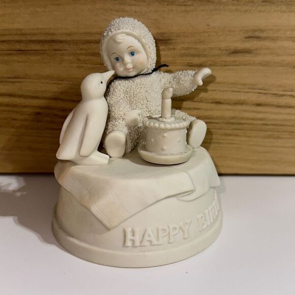 Department 56 Snowbabies Happy Birthday ‘Its My Party’ Music Box - Picture 2 of 8